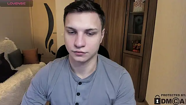 handsome guy01 online show from November 24, 2025, 8:25 am