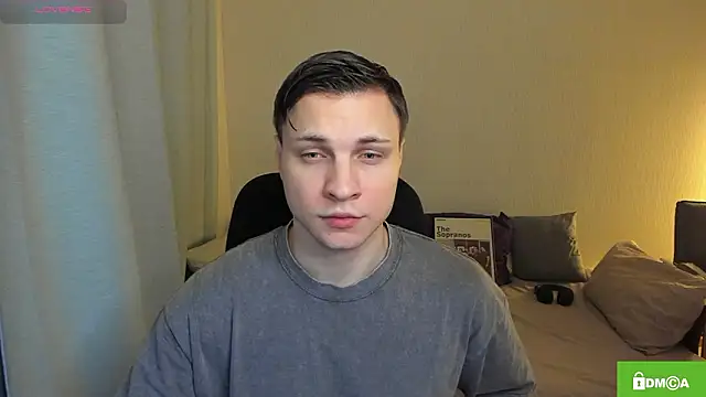 handsome guy01 online show from February 23, 2026, 4:40 pm