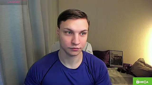 handsome guy01 online show from April 8, 2026, 11:17 pm