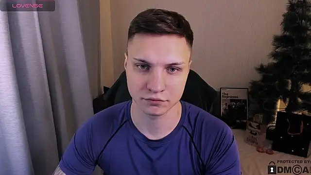 handsome guy01 online show from January 7, 2026, 2:38 am