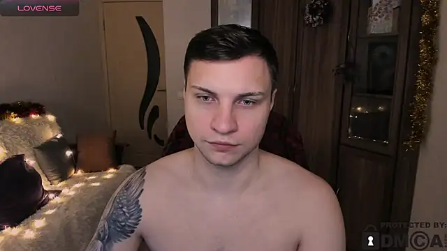 handsome guy01 online show from November 28, 2025, 12:05 pm