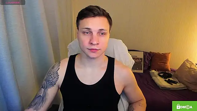 handsome guy01 online show from March 3, 2026, 2:07 am