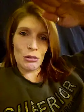 Snapshot of Lenchen_ chatting on November 28, 2025, 9:04 pm Lenchen online show from November 28, 2025, 9:04 pm