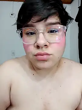 amalia love online show from December 15, 2024, 4:04 pm