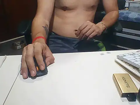 Snapshot of SOLESFETISHBR chatting on October 31, 2025, 2:46 pm SOLESFETISHBR online show from October 31, 2025, 2:46 pm