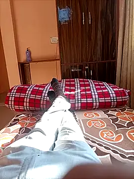 Snapshot of RRahullove69 chatting on December 3, 2025, 8:58 am RRahullove69 online show from December 3, 2025, 8:58 am