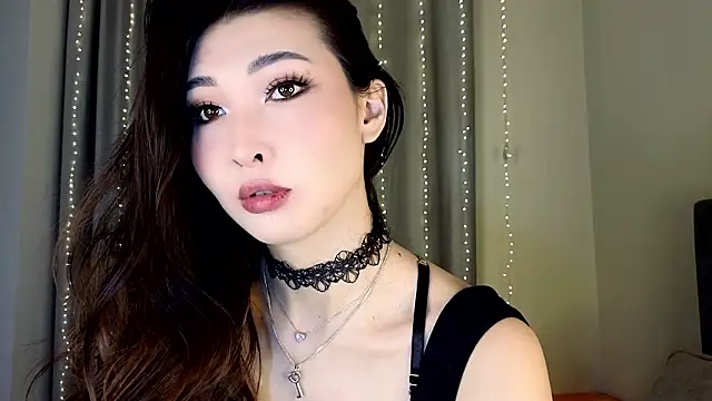 Snapshot of honey_yani chatting on February 6, 2026, 11:01 pm honey yani online show from February 6, 2026, 11:01 pm