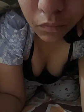 Snapshot of devi_01 chatting on January 2, 2025, 3:26 am devi 01 online show from January 2, 2025, 3:26 am