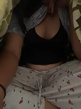 Snapshot of devi_01 chatting on January 3, 2025, 3:49 am devi 01 online show from January 3, 2025, 3:49 am