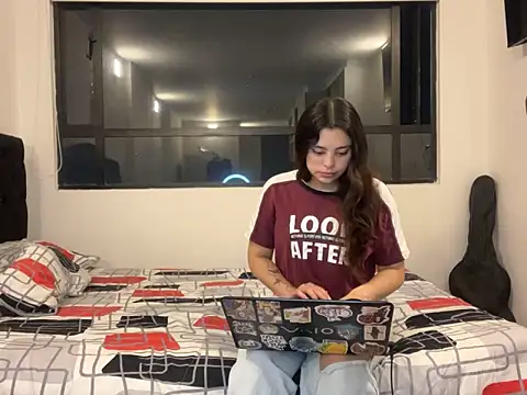 Scarlett Jazmin online show from February 12, 2025, 5:26 am