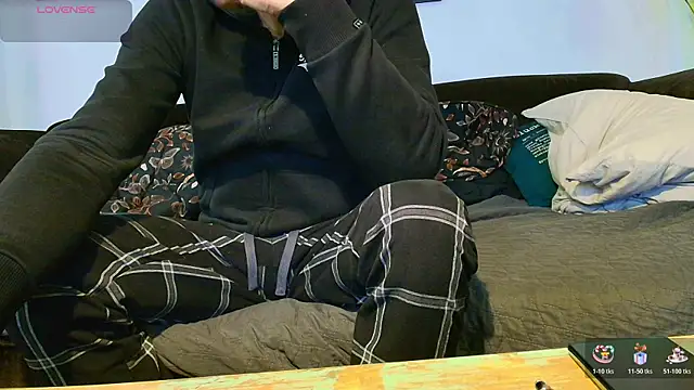 Kingsscepter online show from December 14, 2025, 4:23 pm