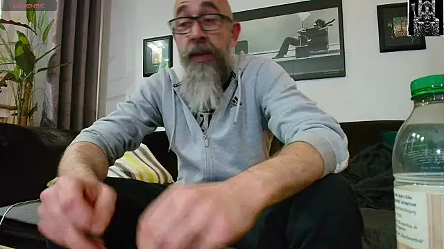 Kingsscepter online show from February 27, 2025, 9:25 pm