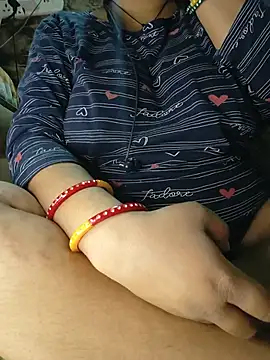 hotty manisha online show from July 28, 2026, 3:32 pm