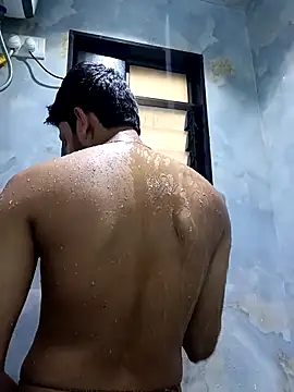 skinnyyyyyyyyy online show from October 5, 2025, 6:59 am