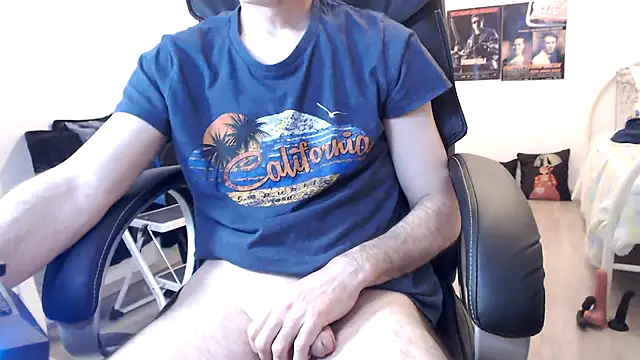 Snapshot of SteveStiffbone chatting on March 4, 2025, 6:07 pm SteveStiffbone online show from March 4, 2025, 6:07 pm