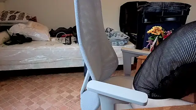 Snapshot of SteveStiffbone chatting on March 1, 2026, 3:23 pm SteveStiffbone online show from March 1, 2026, 3:23 pm