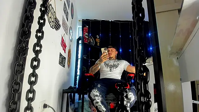 the beast master  online show from December 22, 2025, 8:53 pm