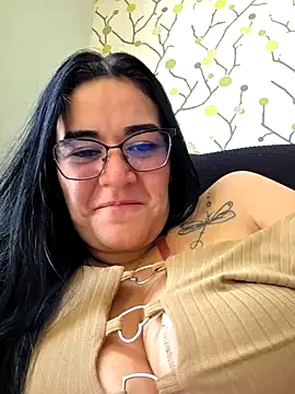 Hanna Kinsley online show from July 24, 2026, 8:38 pm