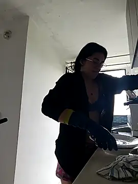 Hanna Kinsley online show from September 24, 2025, 4:24 pm