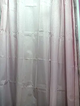 Hanna Kinsley online show from September 19, 2025, 3:49 pm