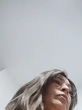 Snapshot of _Prinscarlet_ chatting on July 26, 2026, 1:45 am Prinscarlet online show from July 26, 2026, 1:45 am