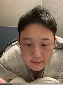 Snapshot of tuki_fu chatting on November 17, 2025, 12:31 pm tuki fu online show from November 17, 2025, 12:31 pm