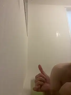 Snapshot of tuki_fu chatting on January 18, 2025, 9:56 am tuki fu online show from January 18, 2025, 9:56 am