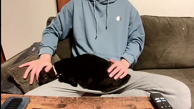 Snapshot of tuki_fu chatting on February 26, 2025, 1:11 pm tuki fu online show from February 26, 2025, 1:11 pm