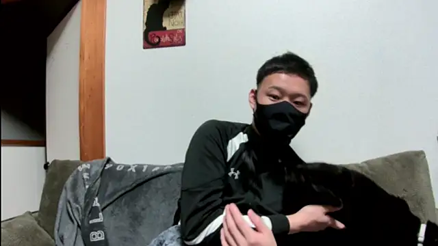 Snapshot of tuki_fu chatting on December 16, 2024, 2:38 pm tuki fu online show from December 16, 2024, 2:38 pm