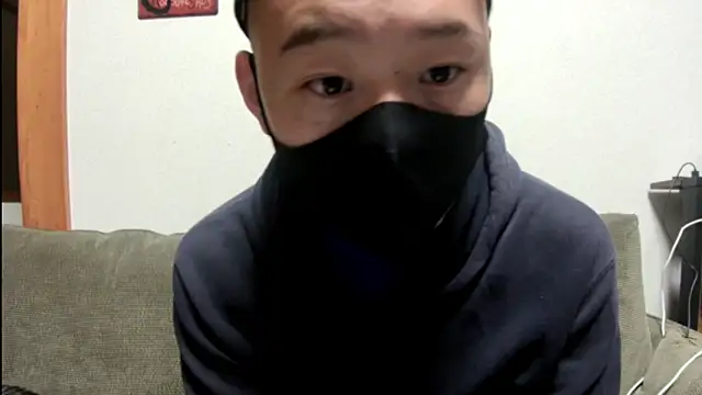 Snapshot of tuki_fu chatting on December 14, 2024, 1:59 pm tuki fu online show from December 14, 2024, 1:59 pm