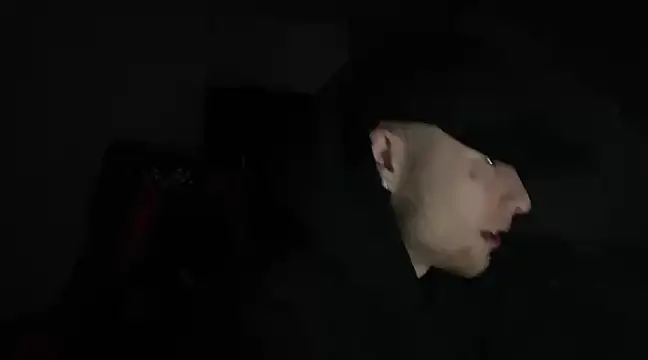 Snapshot of Antik chatting on January 18, 2025, 1:30 am Antik online show from January 18, 2025, 1:30 am