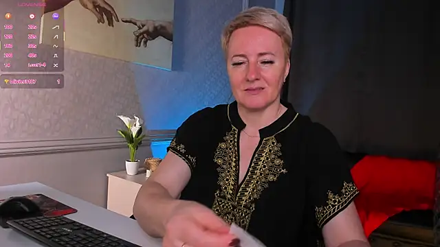 Nika Smit online show from June 19, 2026, 10:10 am