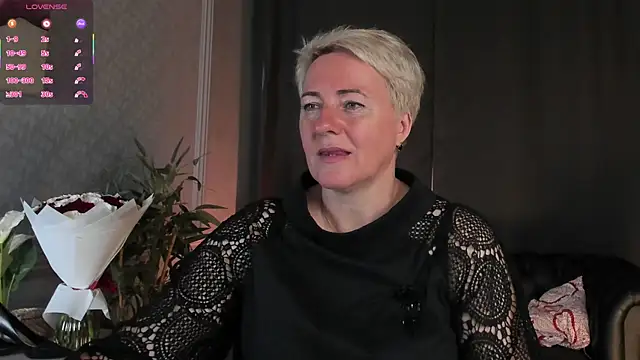 Nika Smit online show from July 25, 2026, 5:04 am