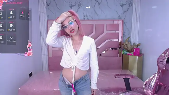 Snapshot of abril_ch_ chatting on March 13, 2026, 12:32 pm abril ch online show from March 13, 2026, 12:32 pm