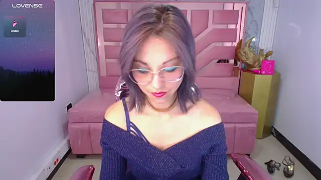 Snapshot of abril_ch_ chatting on March 28, 2026, 12:28 pm abril ch online show from March 28, 2026, 12:28 pm