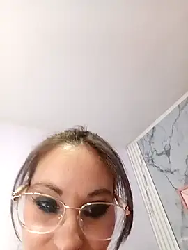 Snapshot of abril_ch_ chatting on March 31, 2026, 1:13 pm abril ch online show from March 31, 2026, 1:13 pm