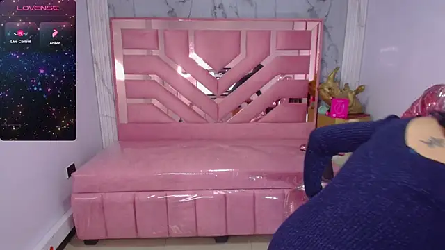 Snapshot of abril_ch_ chatting on March 20, 2026, 12:17 pm abril ch online show from March 20, 2026, 12:17 pm