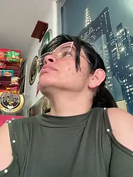 NATHALIA-28  online show from May 23, 2026, 1:32 pm
