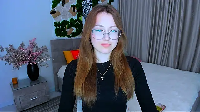 Snapshot of SereneFlame chatting on March 17, 2025, 3:40 pm SereneFlame online show from March 17, 2025, 3:40 pm