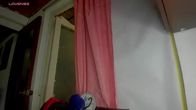 Snapshot of Nenita_Hot_ chatting on October 29, 2025, 7:13 pm Nenita Hot online show from October 29, 2025, 7:13 pm