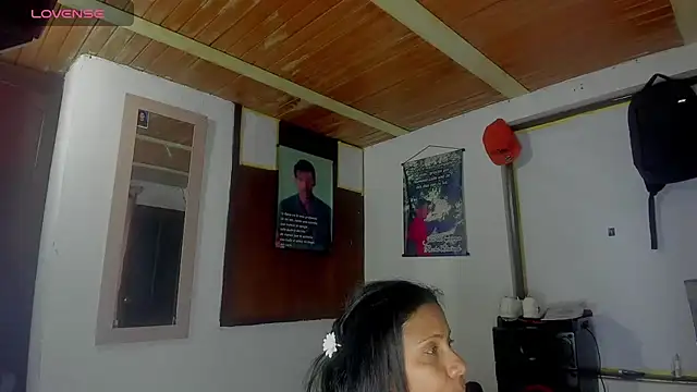 Snapshot of Nenita_Hot_ chatting on November 4, 2025, 11:30 pm Nenita Hot online show from November 4, 2025, 11:30 pm