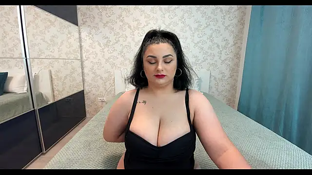 Playfullwoman online show from December 17, 2025, 9:53 pm