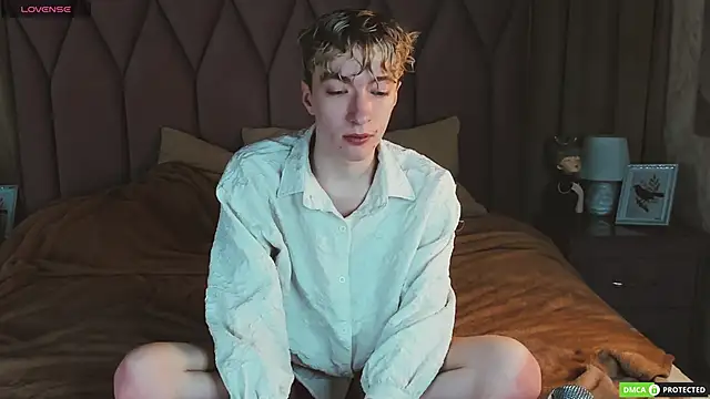 TrevorBenson online show from December 2, 2025, 3:07 am