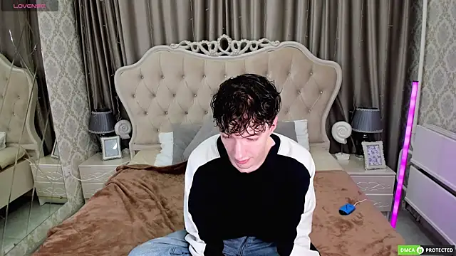 TrevorBenson online show from September 21, 2025, 6:13 pm