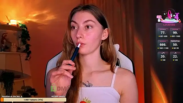 lady curls online show from April 14, 2026, 9:53 pm