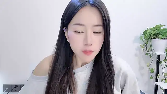 chloe-01 online show from January 7, 2026, 5:12 am