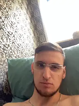 Snapshot of GrahamSouth chatting on October 31, 2025, 9:28 am GrahamSouth online show from October 31, 2025, 9:28 am