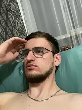 Snapshot of GrahamSouth chatting on January 15, 2025, 3:29 pm GrahamSouth online show from January 15, 2025, 3:29 pm