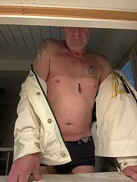 malematureisbest online show from February 14, 2026, 4:51 pm