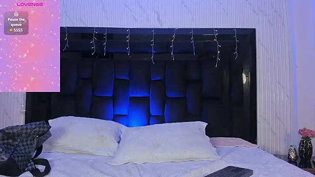 MaximusDick1  online show from April 14, 2026, 11:59 am